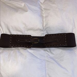 Brown stretch buckle waist belt